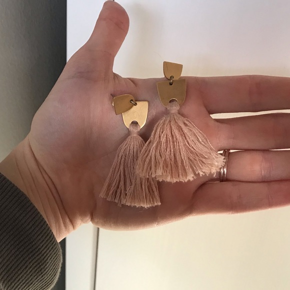 Madewell Fringe Earrings Dusty Pink & Gold - Picture 1 of 2